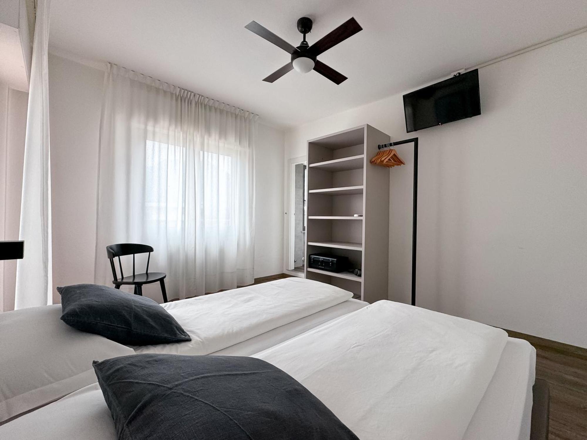 Villa Paola B&B Torbole Sul Garda Exteriör bild